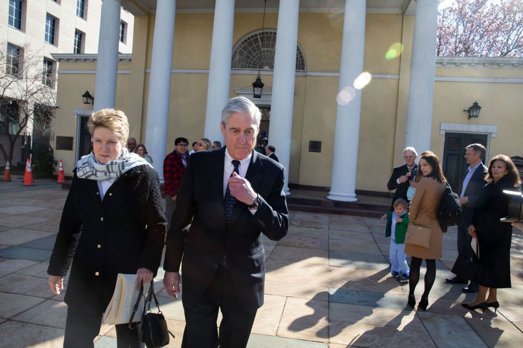 Robert Mueller leaves church