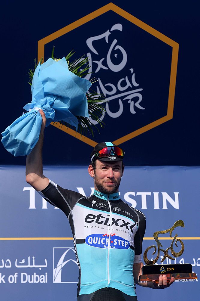 Mark Cavendish (Etixx-QuickStep) wins stage 1 in Dubai