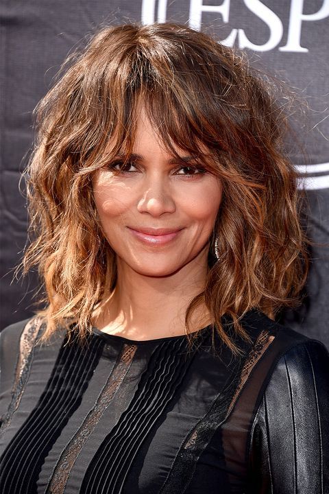 Hair, Face, Hairstyle, Eyebrow, Chin, Lip, Beauty, Brown hair, Cheek, Layered hair,