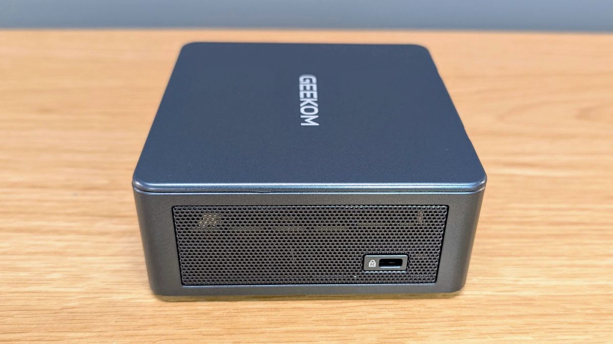 Geekom IT12 mini PC close up of side vent