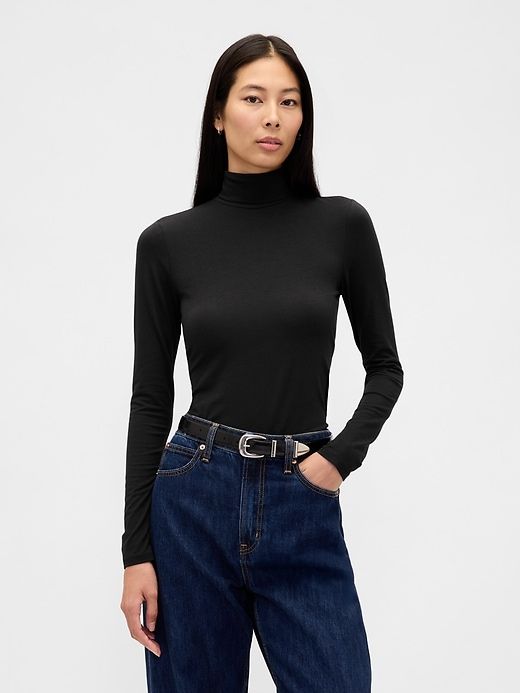 Featherweight Turtleneck