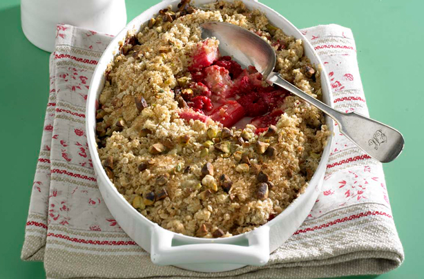 Rhubarb and raspberry crumble recipe image