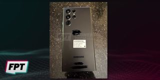 galaxy s22 ultra leaked photo showing back and s pen