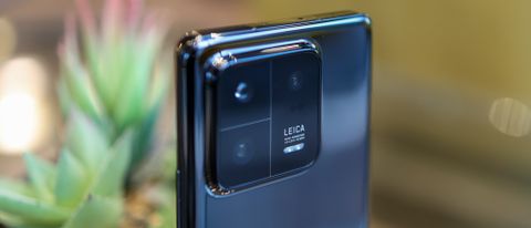 Xiaomi 13 and Xiaomi 13 Pro hands-on photos reveal large camera modules and  design differences -  News