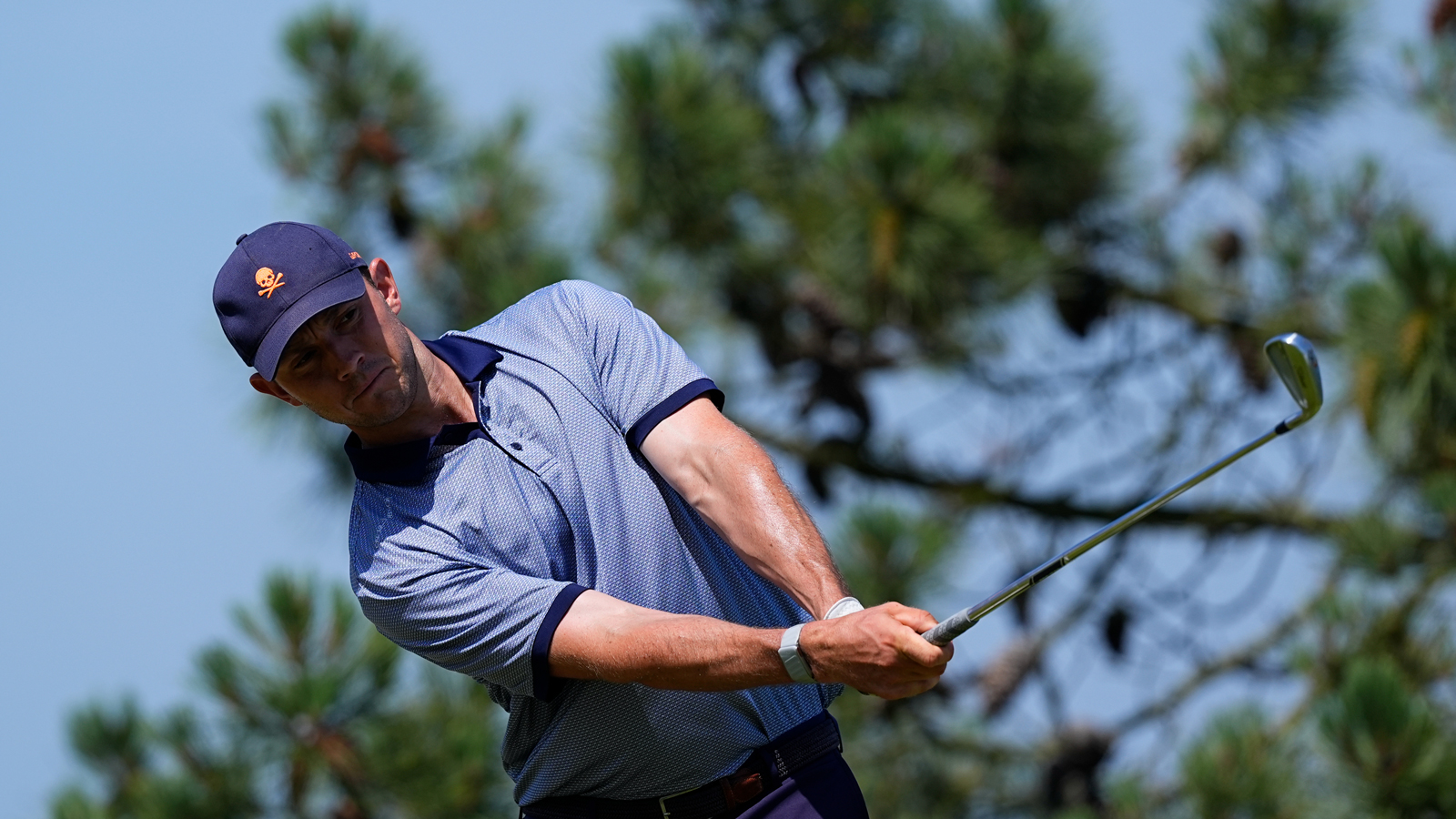 Jack Floydd hits an iron shot