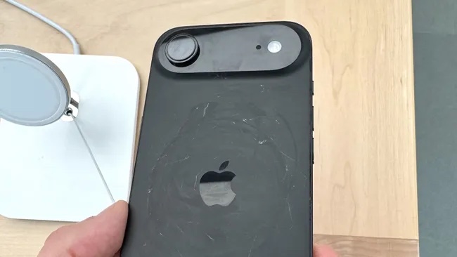 iPhone Air with scratches