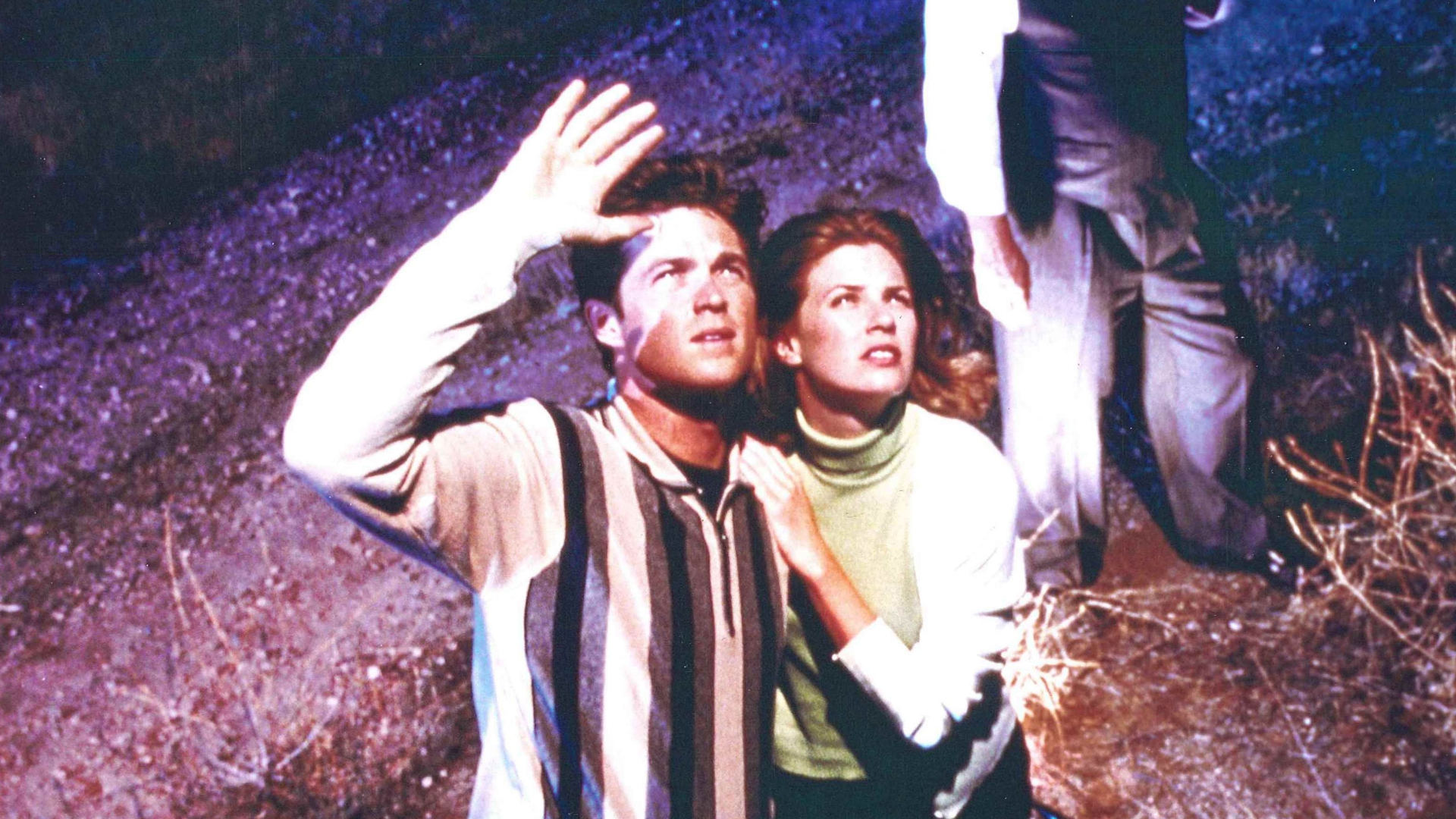 Screenshot from the 1996 sci-fi show "Dark Skies"