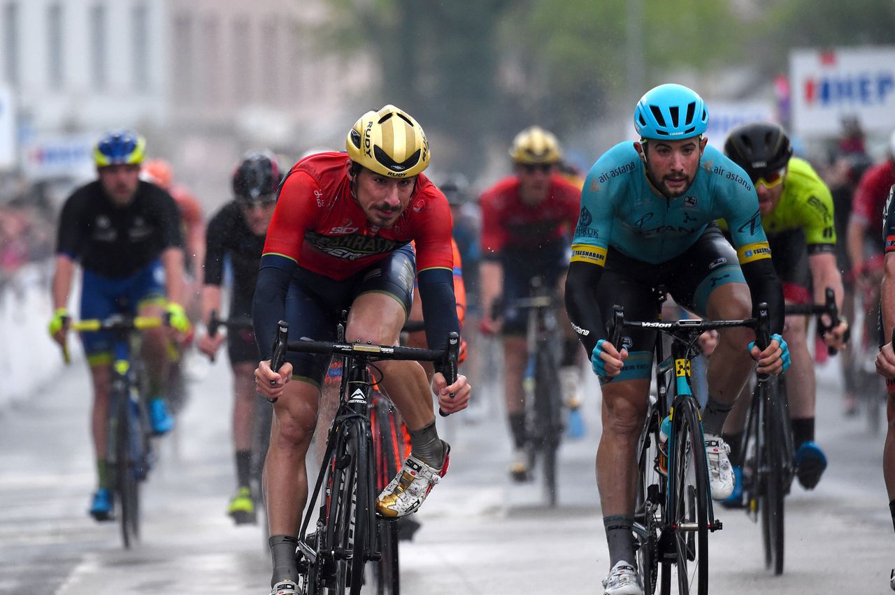 Niccolo Bonifazio (Bahrain-Merida) takes a wet sprint win