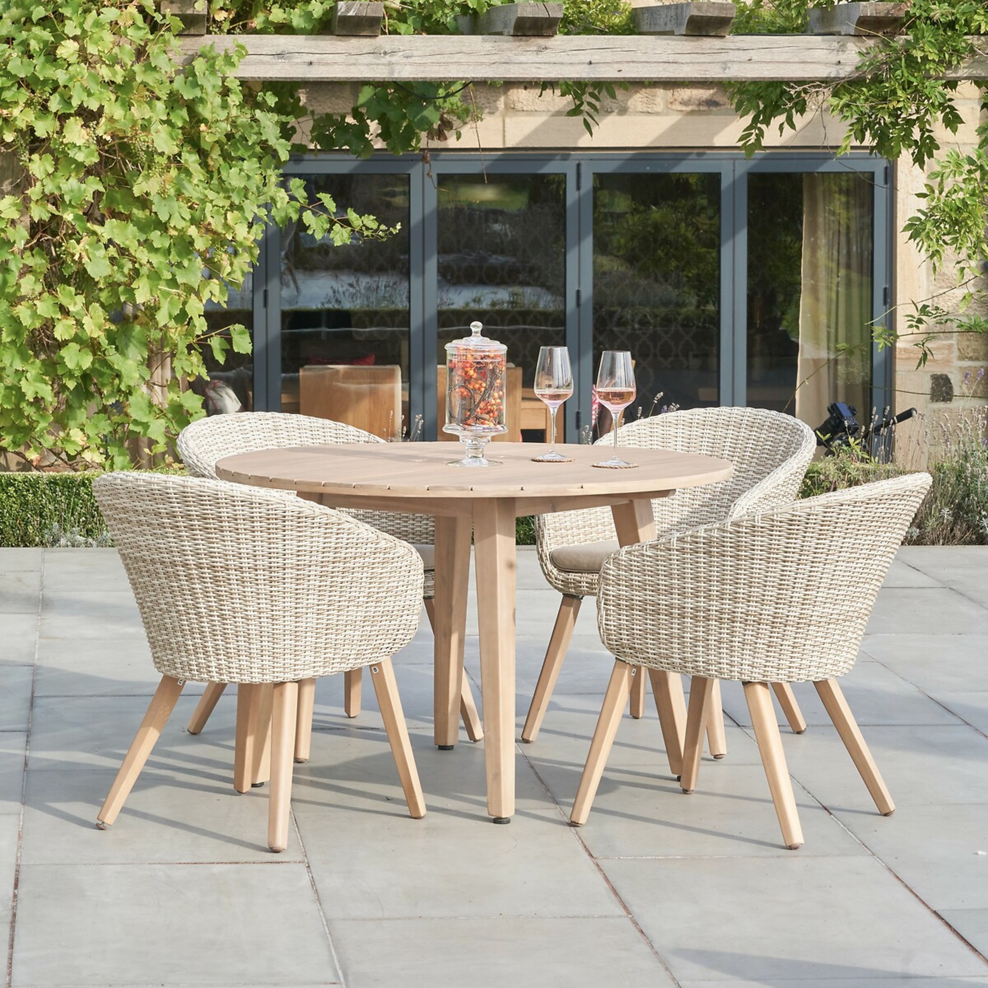 La Redoute Cabon Outdoor 4 Seater Dining Set on a patio
