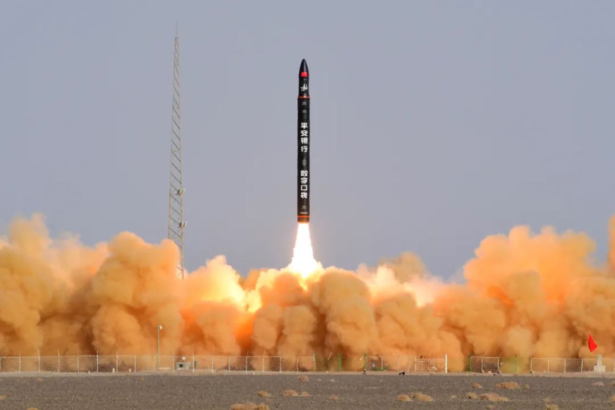 Liftoff of the second Ceres-1 solid rocket from Jiuquan in the Gobi Desert, Dec. 7, 2021.