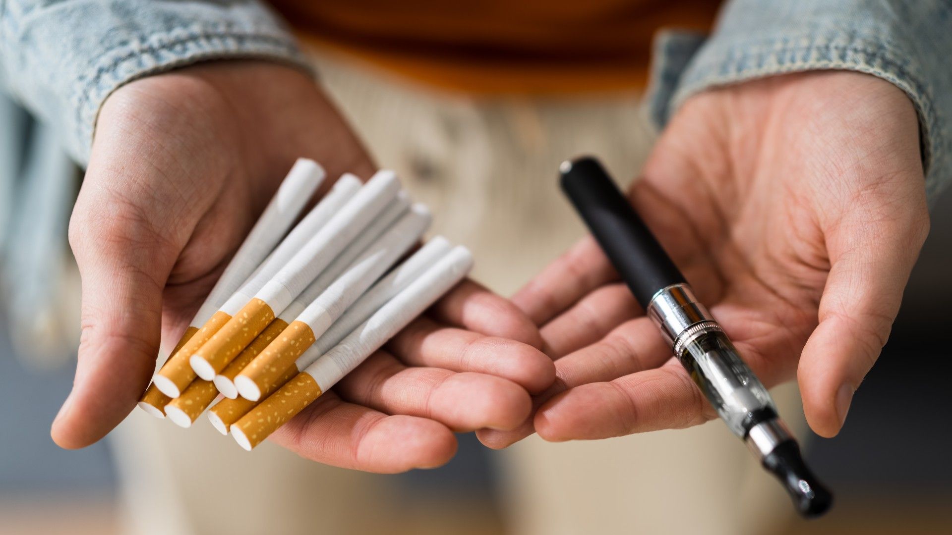 does vape smoke disappear What Does a Vape Smell Like? main image 0