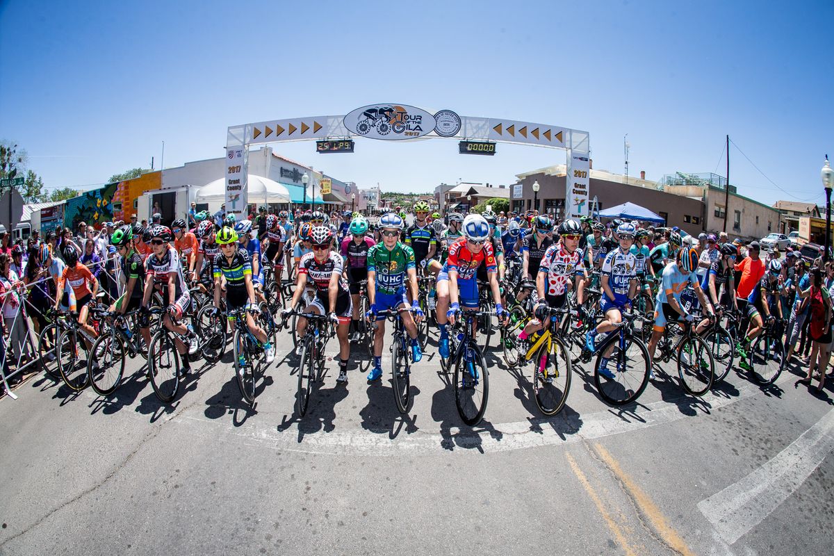 The womens field ready to start stage 4 at Tour of the Gila