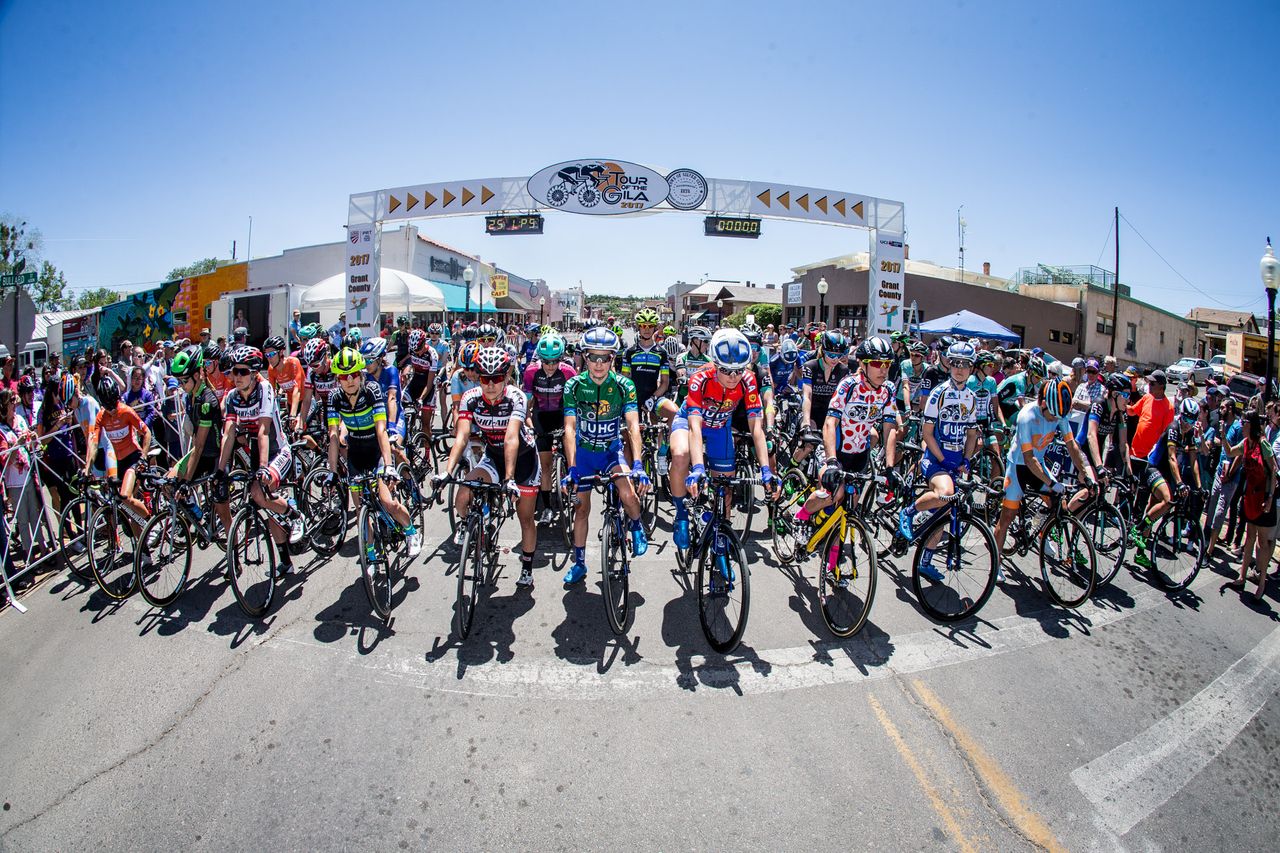 The womens field ready to start stage 4 at Tour of the Gila