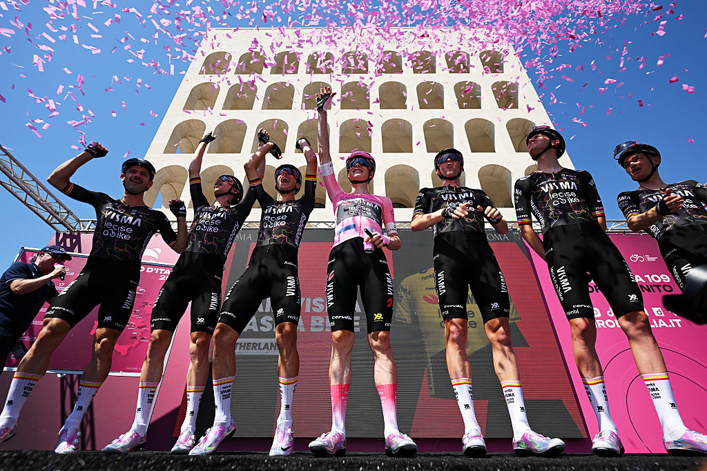 'Right from the start of the Giro the vibe was very good' - Visma-Lease a Bike celebrate a dominant team performance on final stage