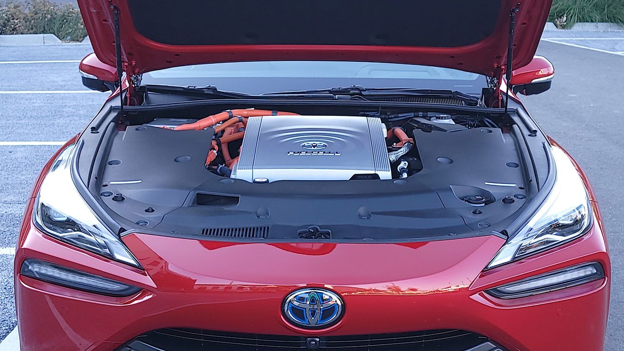 Under the hood of the Toyota Mirai (2021)