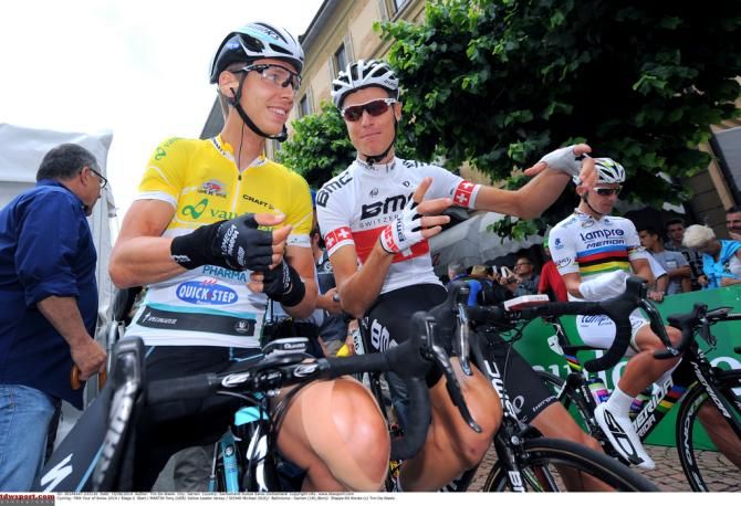 Tony Martin (Omega Pharma-Quick Step) and Michael Sch&auml;r (BMC) chat at the startline