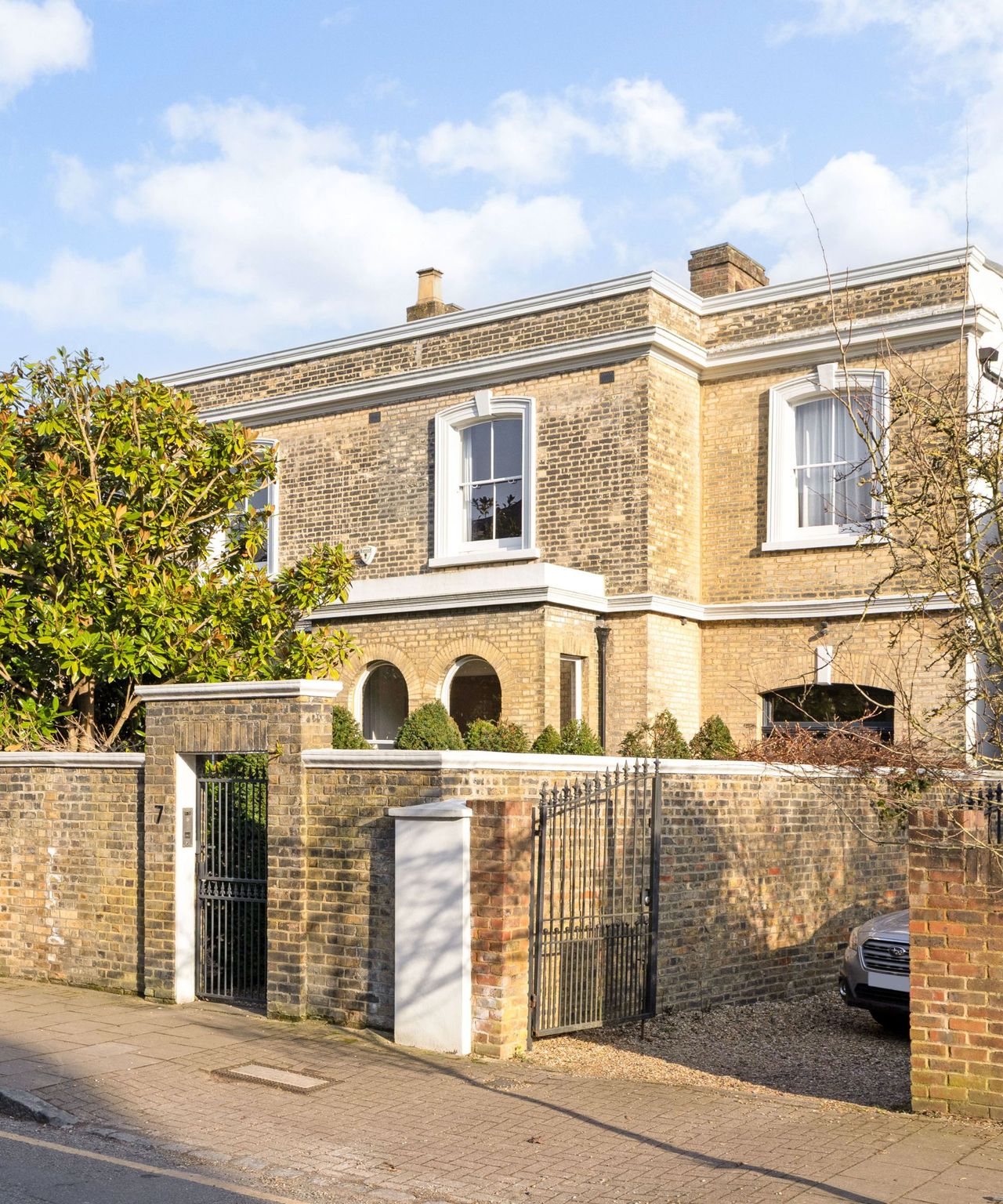 Keira Knightley's home from The Black Doves is on the market | Homes ...