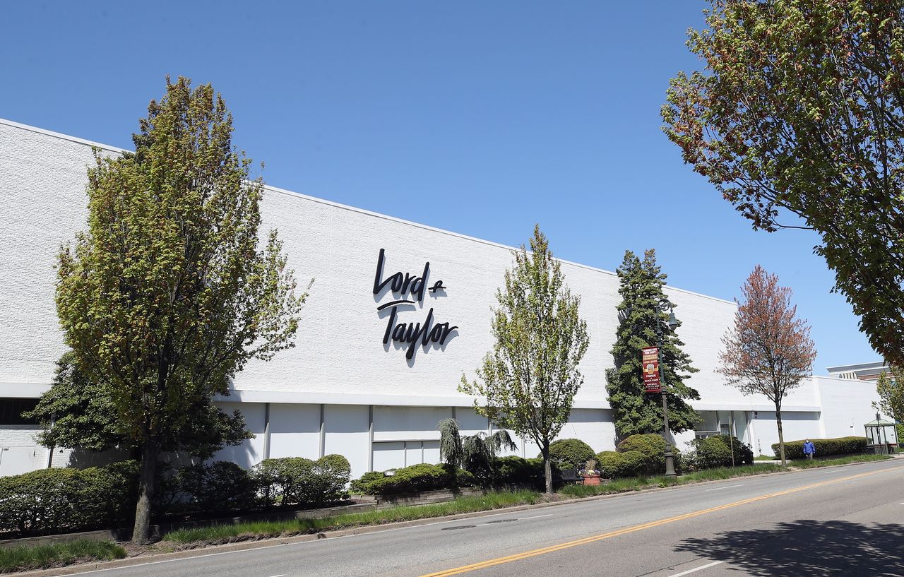 A Lord &amp;amp; Taylor store