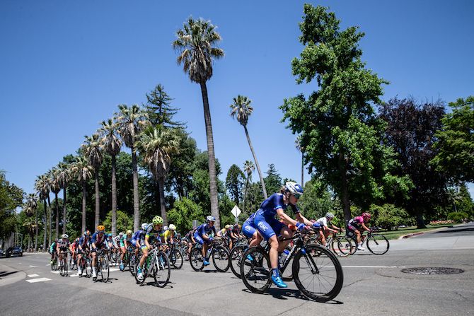 Katie Hall's UnitedHealthcare teammates control the race during stage 3 of the 2018 Amgen Women's Race