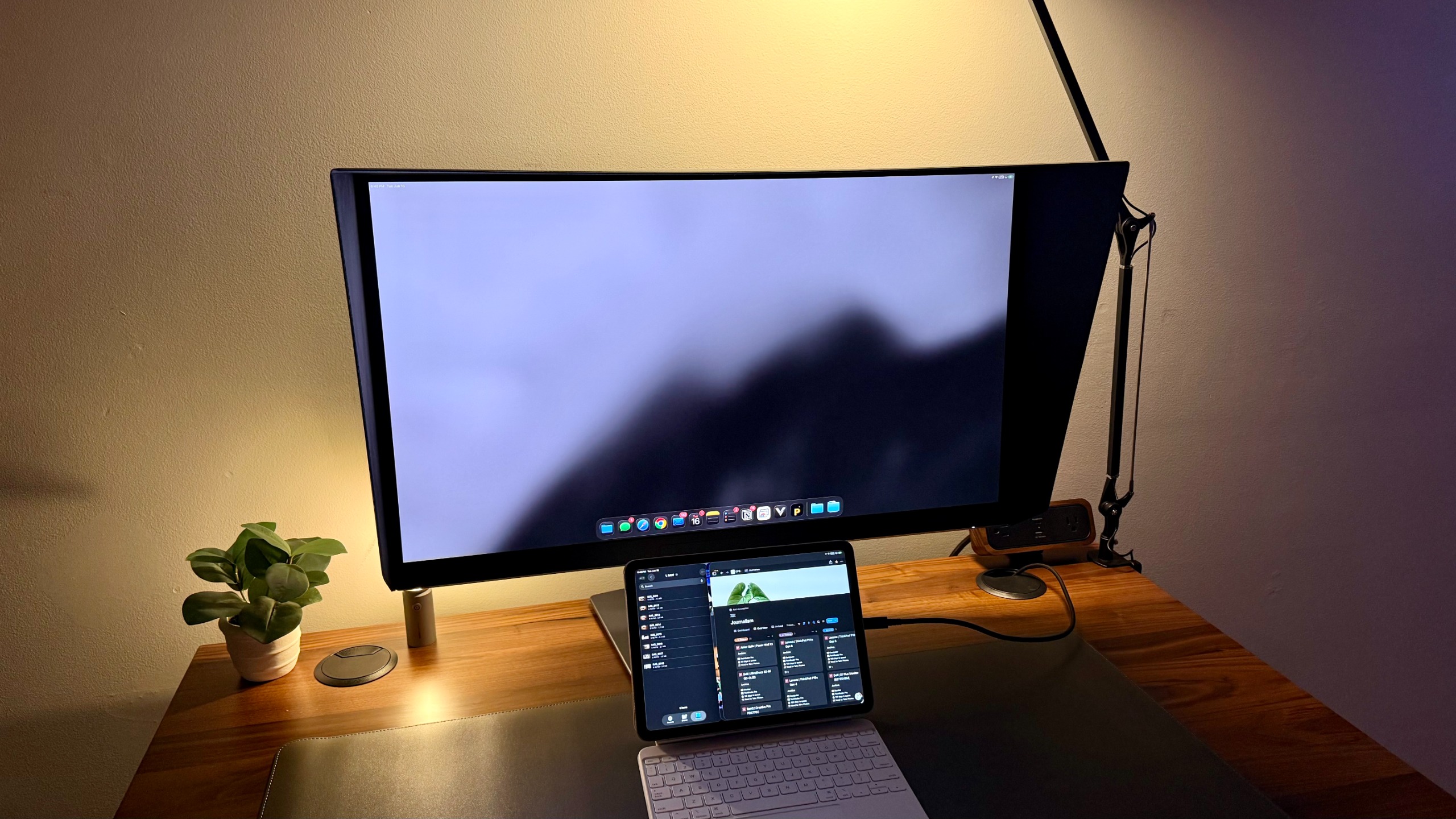 Dell UltraSharp 32-inch 4K QD-OLED