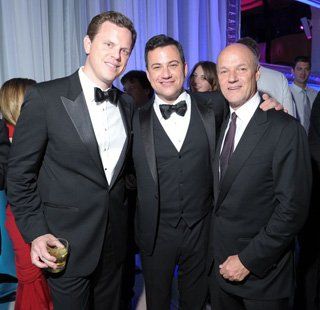Schmooze Gallery May 7, 2012_6.jpg