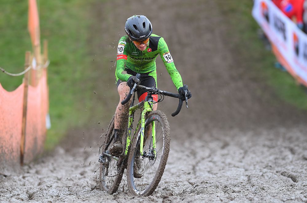 Katie Keough (Cannondale-Cyclocrossworld) goes braaaaappp! in the mud