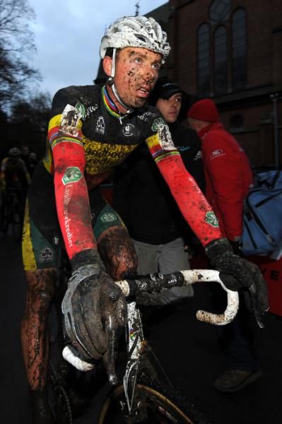 Sven Nys (Landbouwkrediet) heads to the podium after another victory
