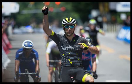 Ty Magner (Holowesko)