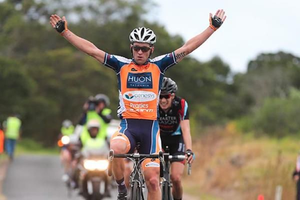 Nathan Earle (Huon-Genesys) wins the second stage of the FKG Tour of Toowoomba