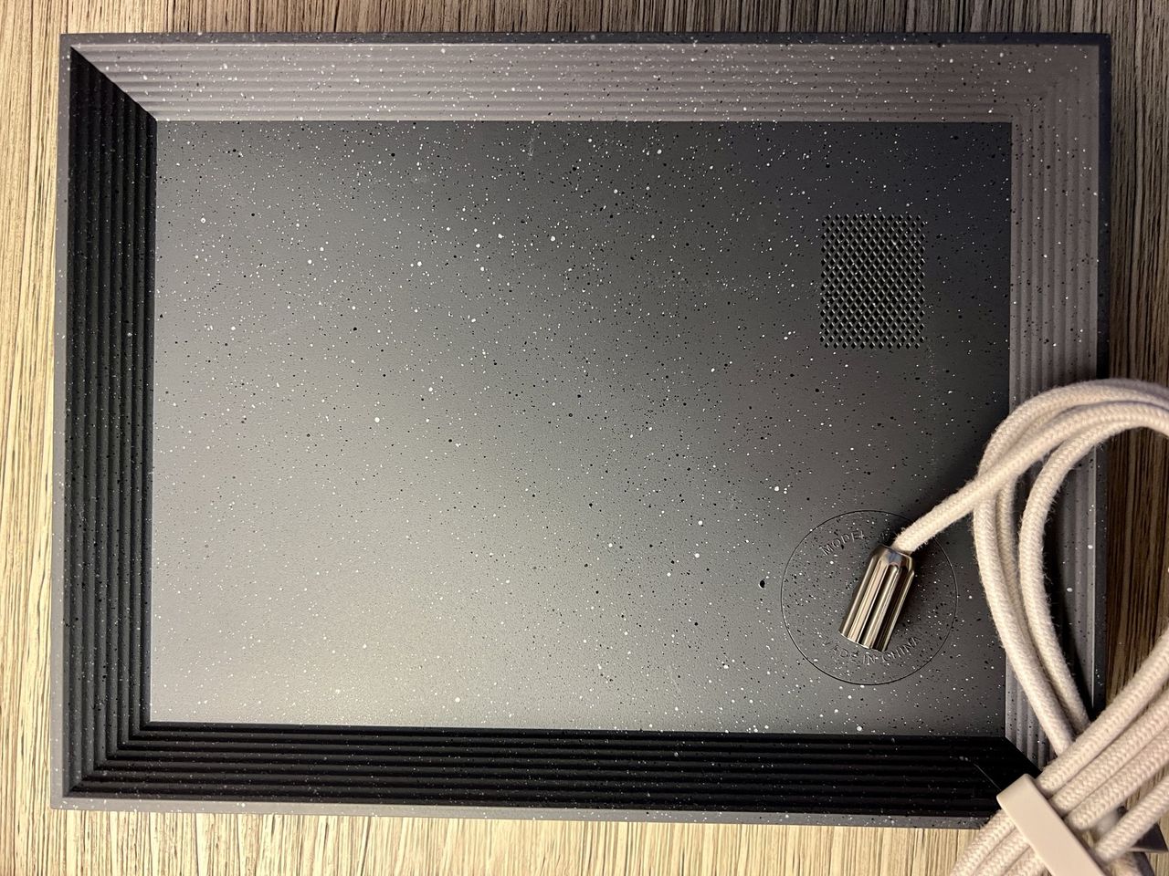 Aura Mason Luxe Frame Pebble Full Back Panel