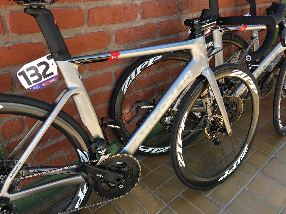The Beltrami Tsa &ndash; Hoppl&agrave; team have these Argon 18 disc brake bikes