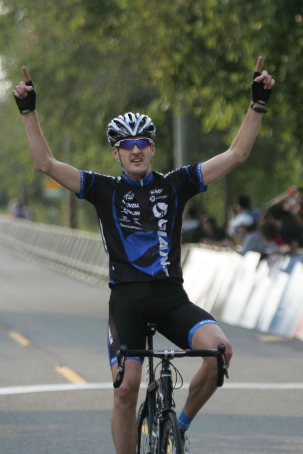 David McCann (Giant Asia) solos to victory.