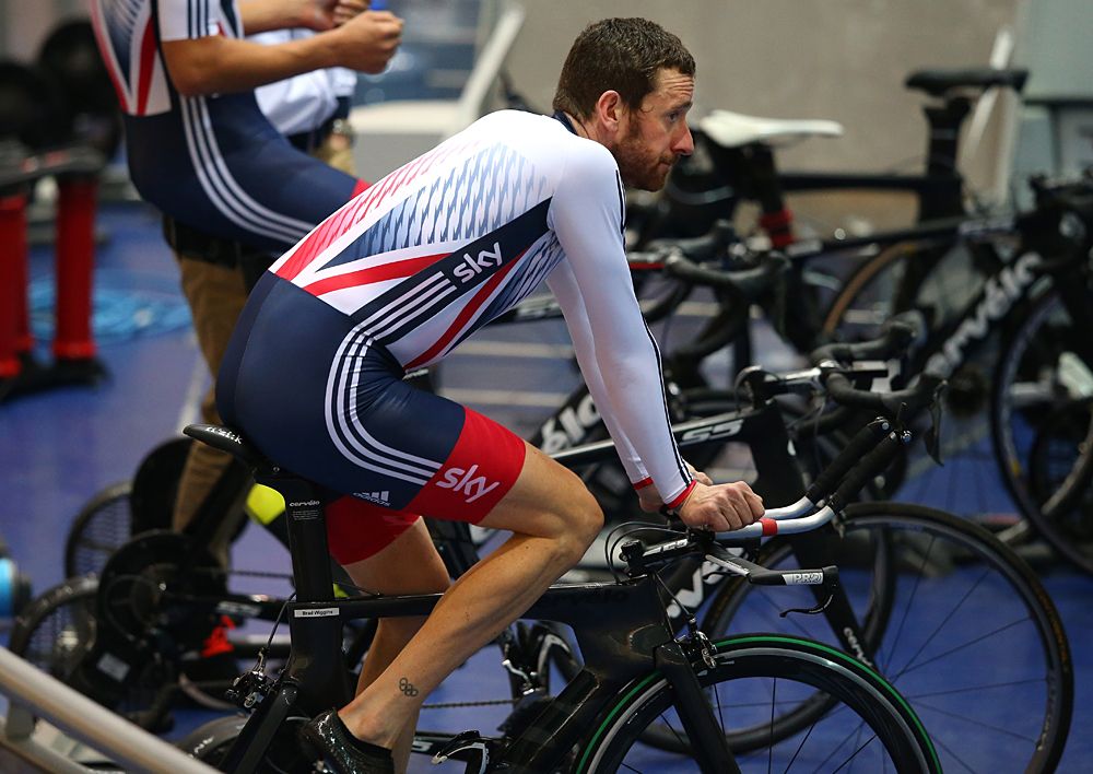 Bradley Wiggins warms up