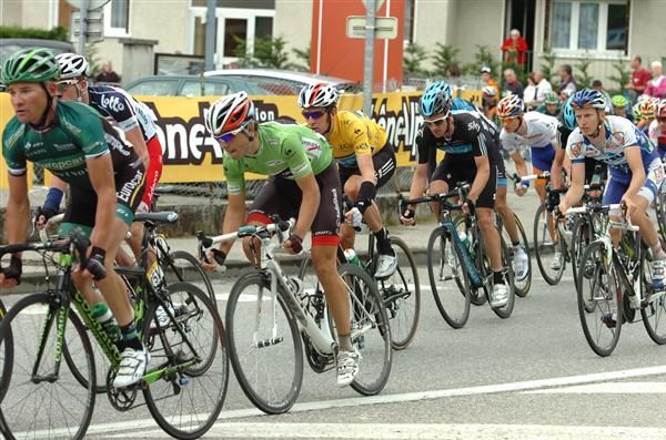 RadioShack-Nissan, Team Sky and Europcar in the thick of it