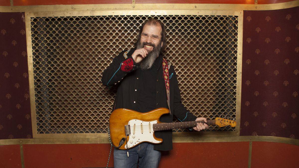 Steve Earle tours Europe Louder