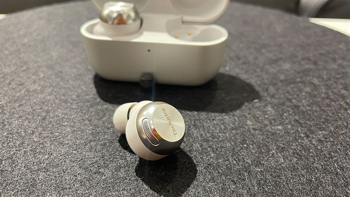 Technics EAH-AZ100 wireless earbuds