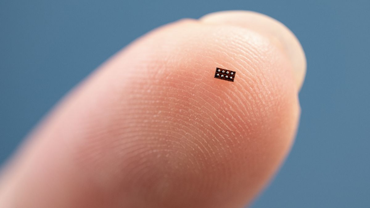 Texas Instruments MSPM0C1104 tiny chip