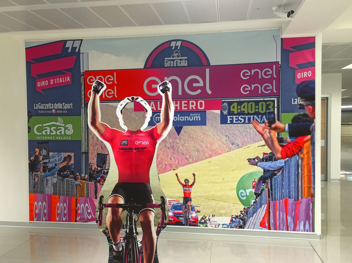You can pretend to be a Giro winner at the Alghero airport