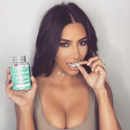 Kim Kardashian, Kourtney Kardashian ads