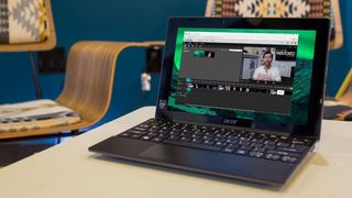 Éditeur de vidéos en ligne sur un ordinateur portable