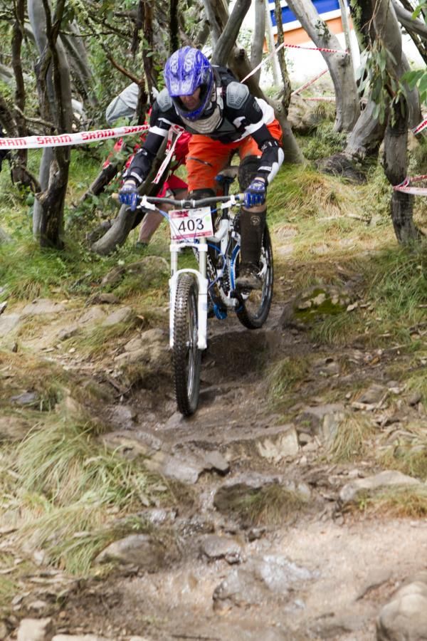 Phillipa Rostan in the veteran women's category.