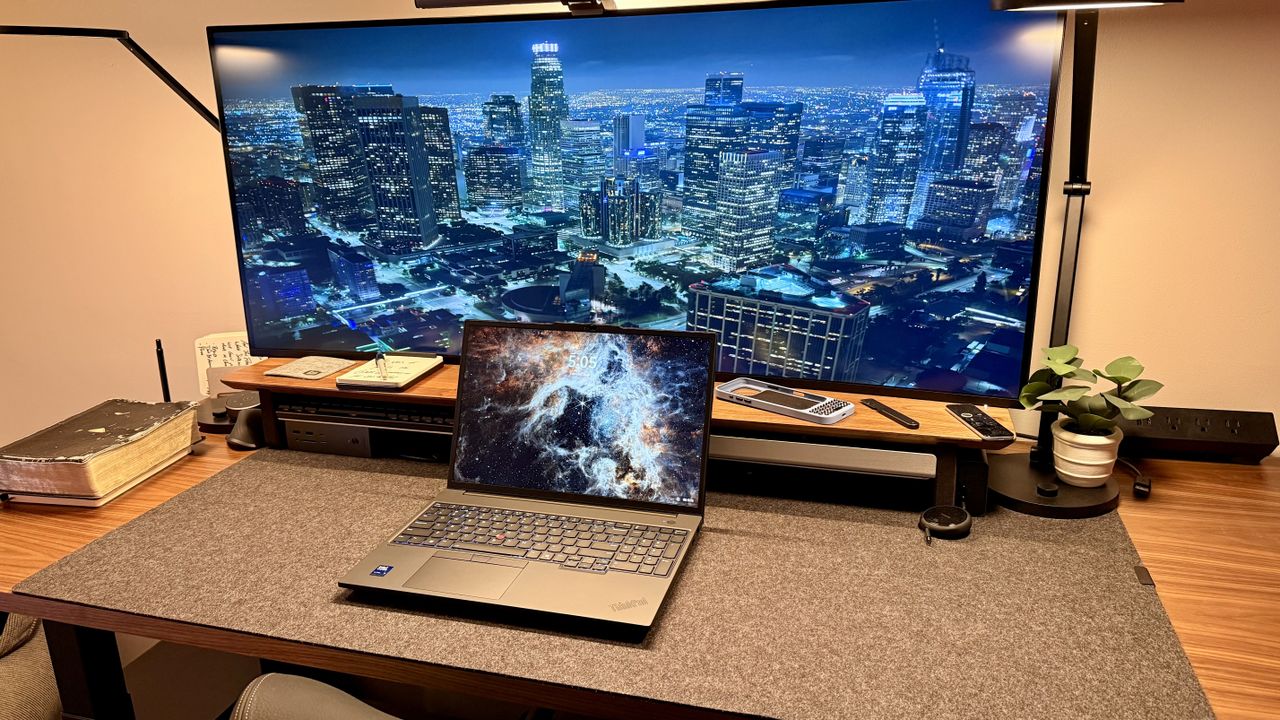 Lenovo ThinkPad P16v Gen 3