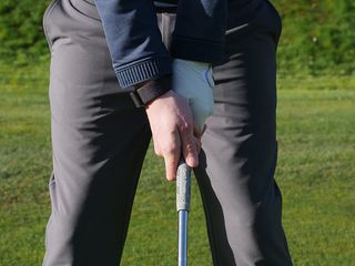 Golf Monthly Top 50 Coach Ben Emerson demonstrating a neutral golf grip