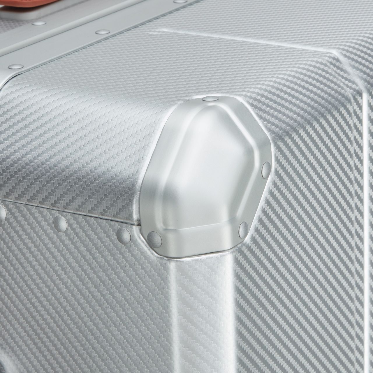 Alu'r large check-in suitcase by Delsey Paris