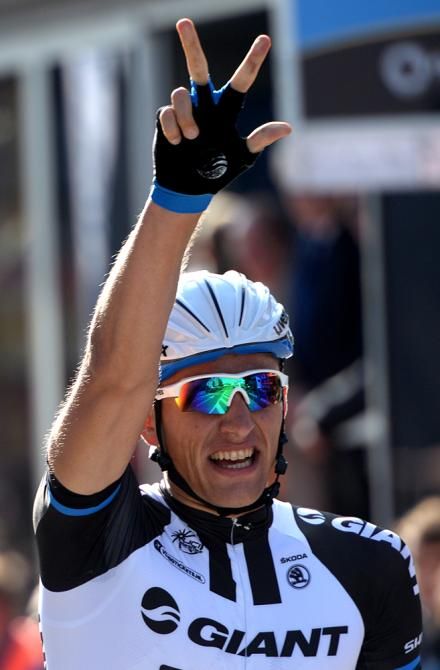 Marcel Kittel (Giant-Shimano) counts his consecutive wins in Scheldeprijs