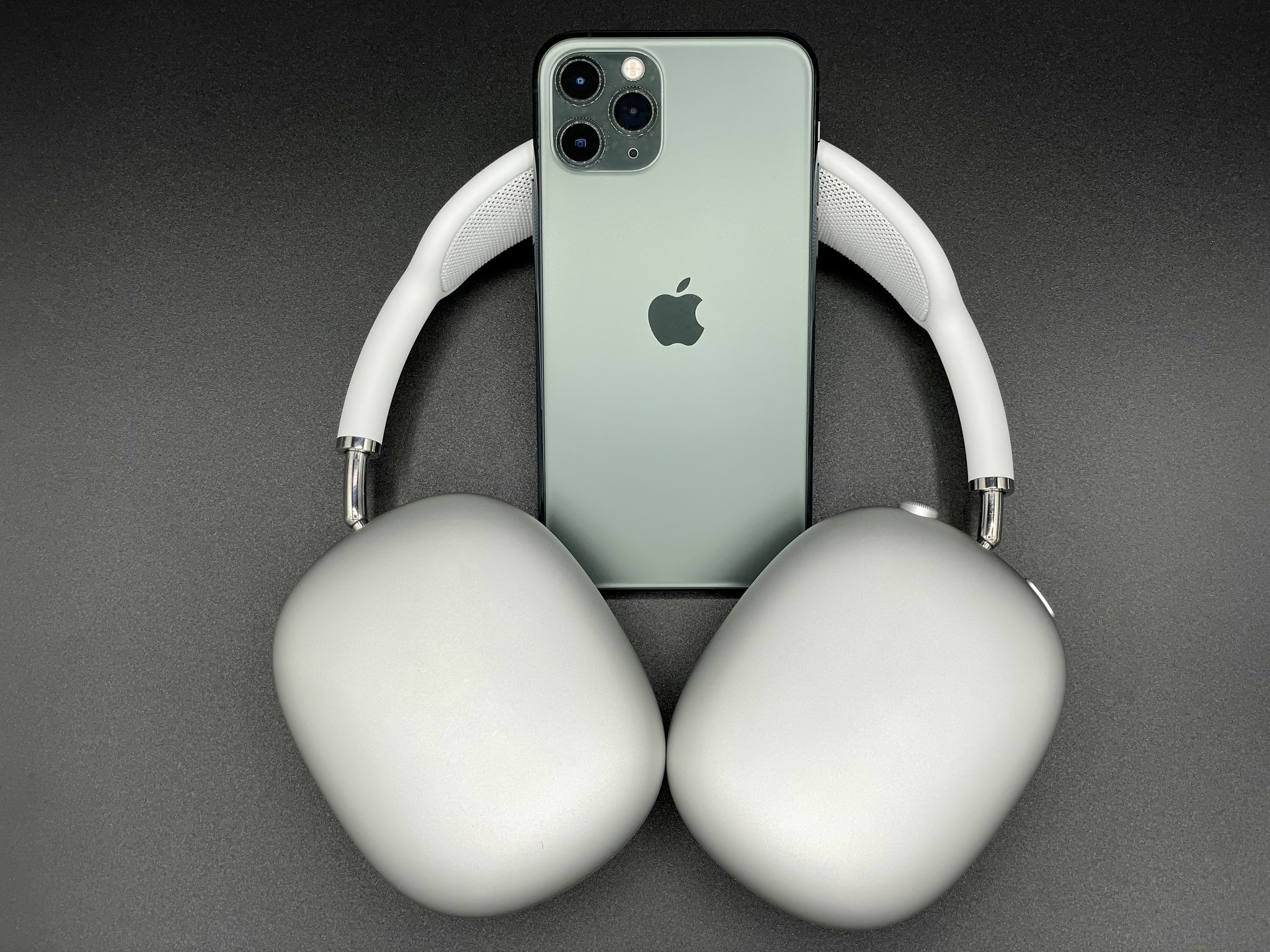 This $399 AirPods Max deal sounds even better than the headphones 