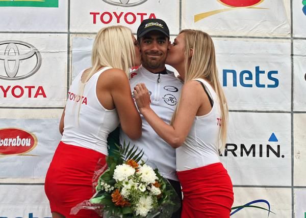 Jerome Cousin (Europcar) leads the young rider classification.