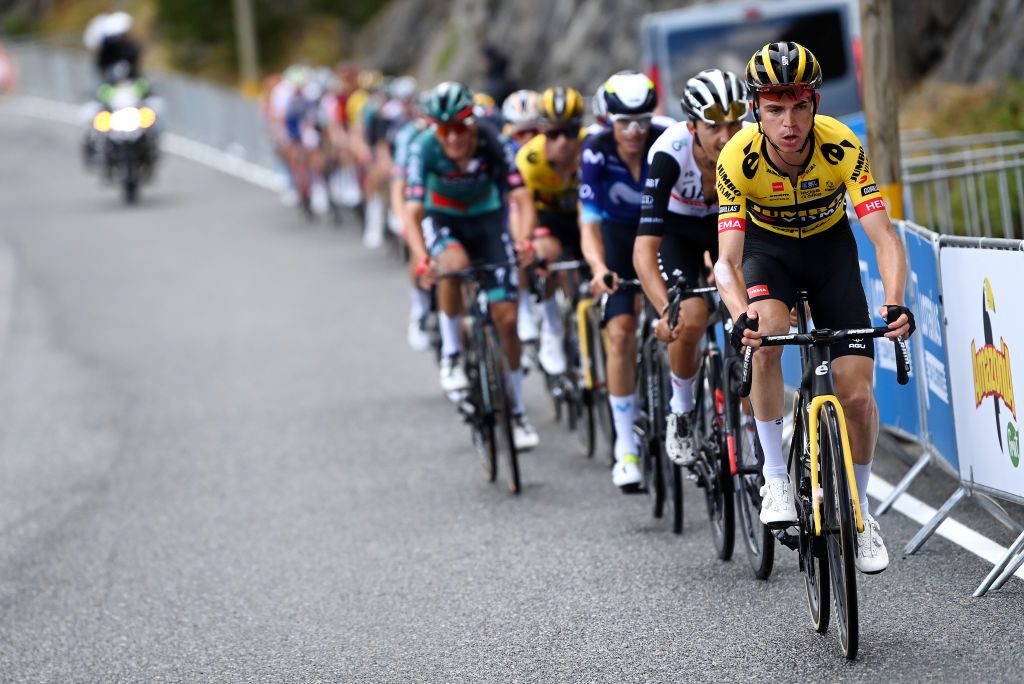 Seb Gus Roglic completa la primera cima de la Vingegard en la Vuelta a España