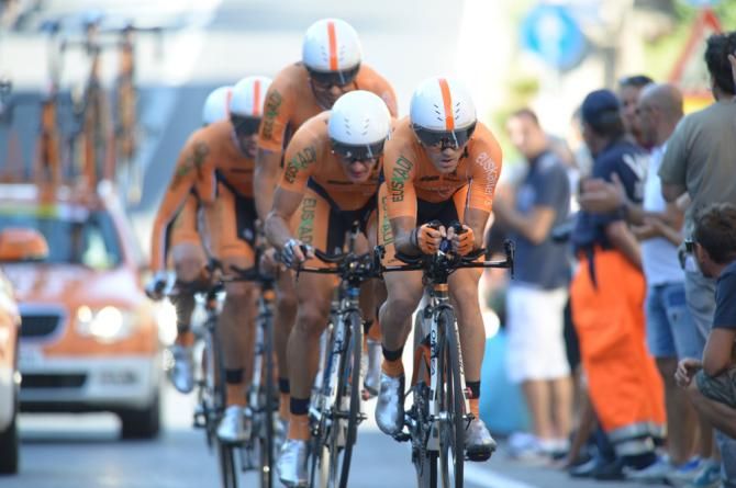 Euskaltel competing in their final Worlds time trial