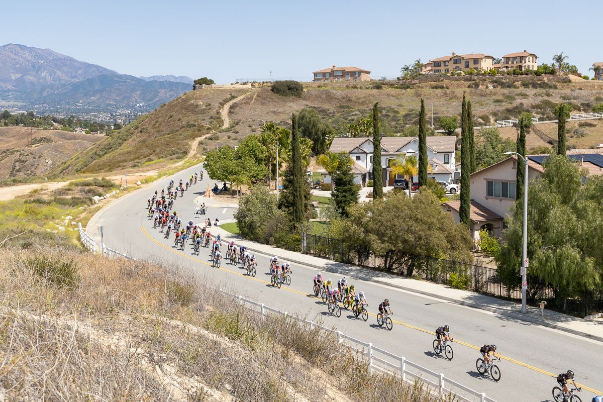 By the time the men's pro field reached Promentary Point (roughly half way around the first lap of the Sunset loop) the men's field had been cut in half.